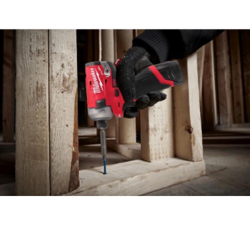 Винтоверт аккумуляторный Milwaukee M12 Fuel FQID-202X (2хАКБ и ЗУ)