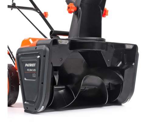 Снегоуборщик аккумуляторный Patriot PE 2842 UES (2хАКБ и ЗУ)