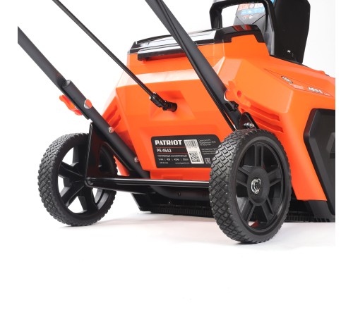 Снегоуборщик аккумуляторный Patriot PE 4542 LCT (2хАКБ и ЗУ)