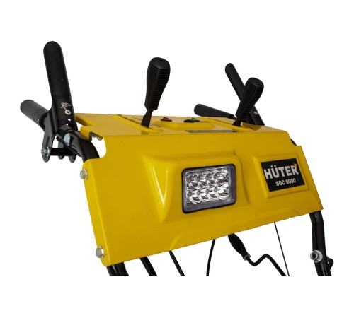 Снегоуборщик бензиновый Huter SGC 8000