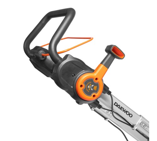Снегоуборщик аккумуляторный  Daewoo Power DAST 6042Li SET (2хАКБ и ЗУ)