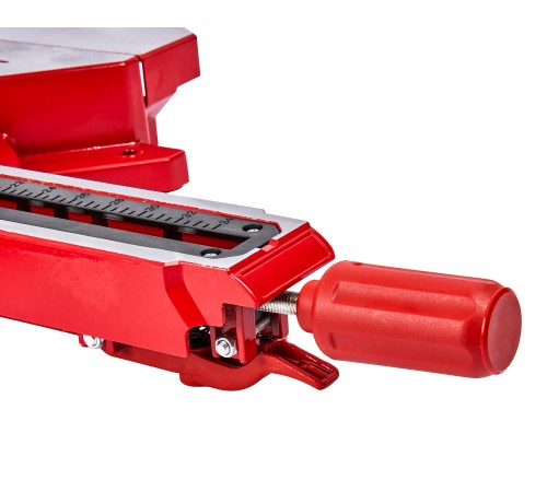 Торцовочная пила ELITECH ПТ 825К