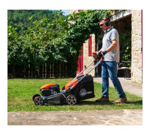 Газонокосилка бензиновая Oleo-mac G 48 TK COMFORT PLUS