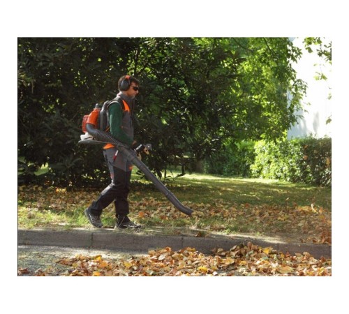 Воздуходувка бензиновая Oleo-mac BV 163