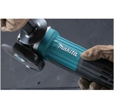 Угловая шлифмашина Makita GA4534