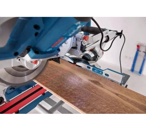 Торцовочная пила Bosch GCM 305-216 D