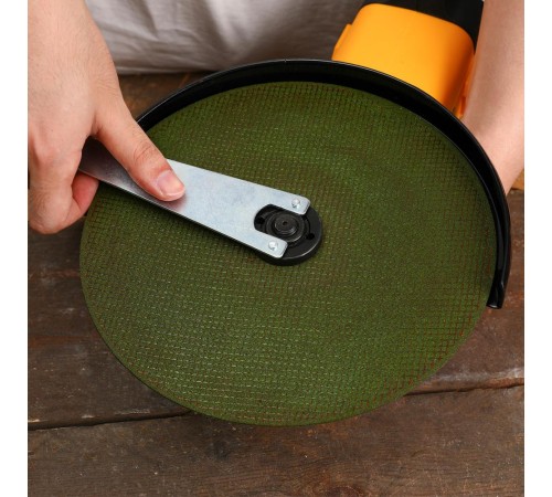 Угловая шлифмашина Deko AG2400DK