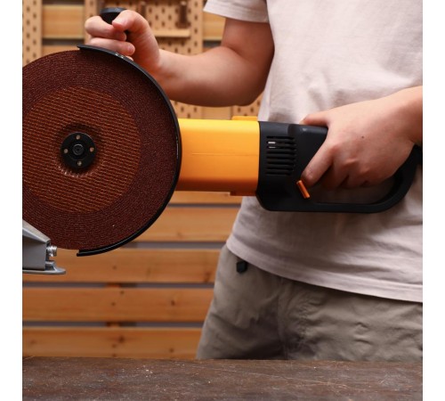 Угловая шлифмашина Deko AG2400DK