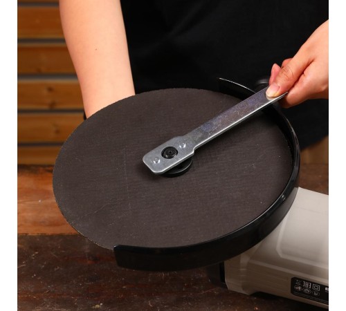 Угловая шлифмашина Deko AGDK-2600W PRO