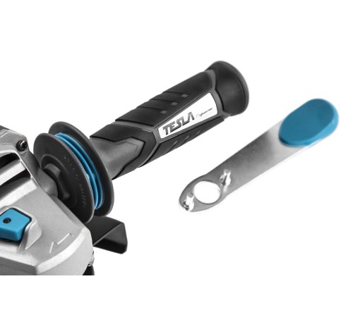 Угловая шлифмашина TESLA TAG780