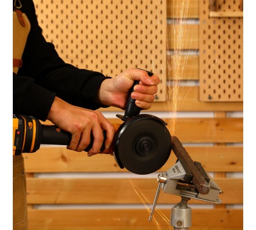 Угловая шлифмашина Deko ZKAG20  (АКБ и ЗУ)