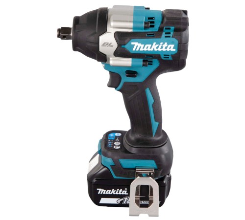 Гайковерт ударный аккумуляторный Makita DTW700RT1J (АКБ 5.0Ач и ЗУ, кейс)