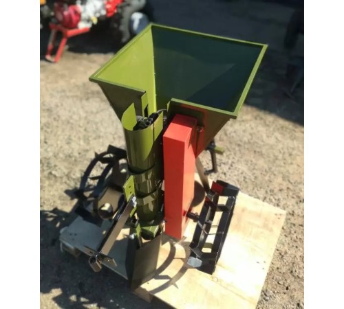 Картофелесажалка для мотоблока МТЗ и других ЦЕЛИНА ОП-2547.000