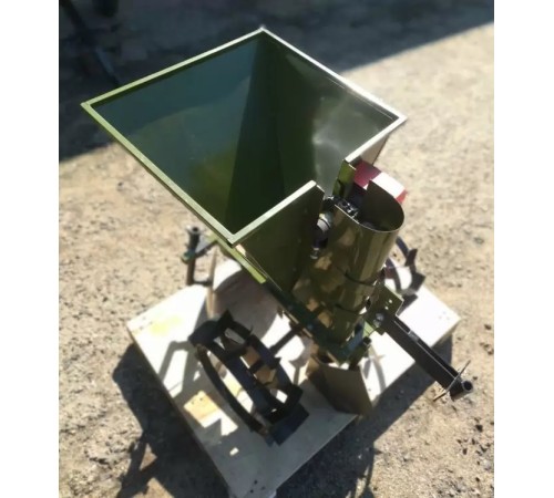 Картофелесажалка для мотоблока МТЗ и других ЦЕЛИНА ОП-2547.000