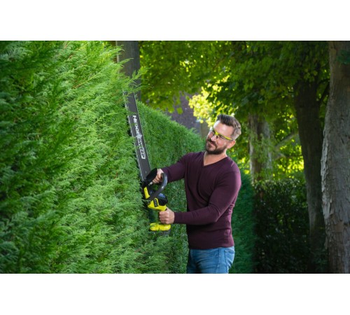 Кусторез аккумуляторный Ryobi RY18HT55A-140 система ONE + (АКБ и ЗУ)
