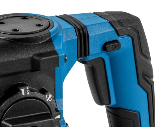 Перфоратор аккумуляторный Bull CBH 1826 Xcase, XLTpro (2хАКБ и ЗУ)