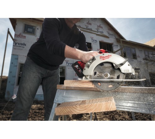 Дисковая пила аккумуляторная Milwaukee M18 BLCS66-502X 4933464590 (2хАКБ и ЗУ)