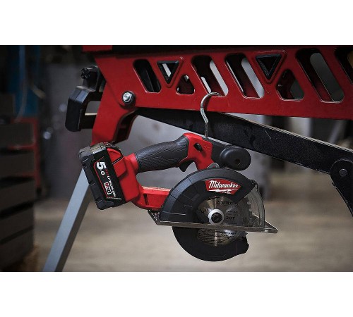 Дисковая пила аккумуляторная Milwaukee M18 FMCS-0X FUEL 4933459192 (Без АКБ и ЗУ)