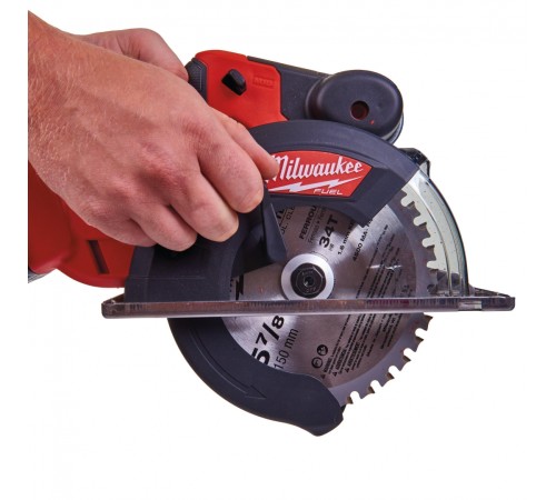 Дисковая пила аккумуляторная Milwaukee M18 FMCS-0X FUEL 4933459192 (Без АКБ и ЗУ)