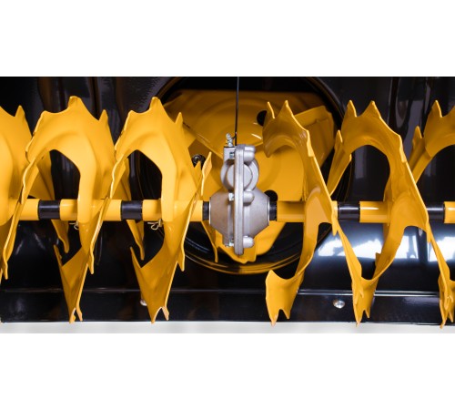 Снегоуборщик бензиновый Champion ST1376E