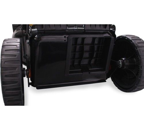 Газонокосилка бензиновая Champion LM4622