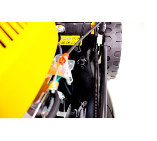 Газонокосилка бензиновая Champion LM5345