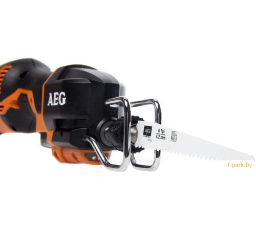 Сабельная пила AEG US 400 XE