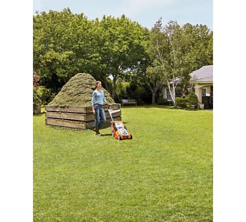 Колёсная газонокосилка STIHL RMA 339 C (без АКБ) Колёсная газонокосилка STIHL RMA 339 C (без АКБ)