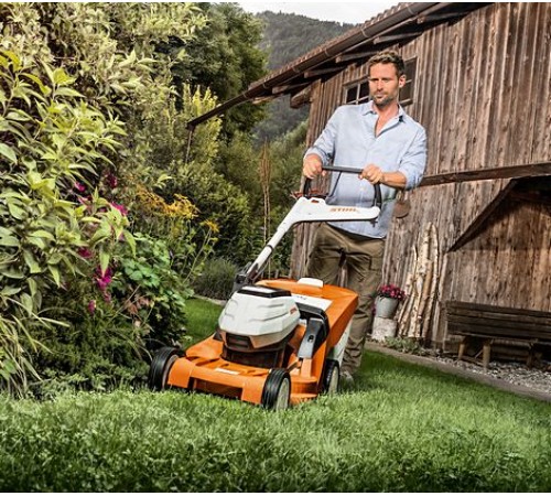 Колёсная газонокосилка STIHL RMA 448 TC