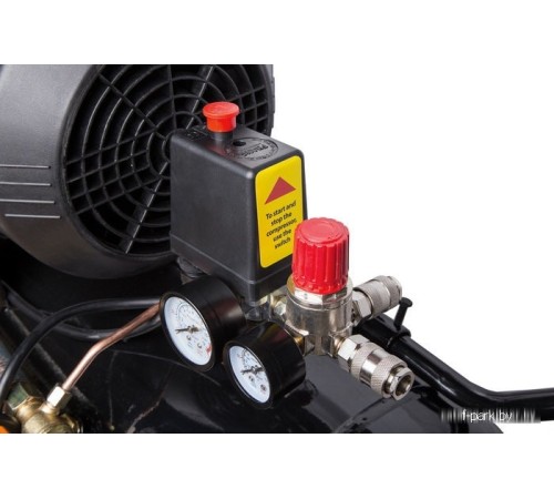 Компрессор ELAND WIND 50-2CO Компрессор ELAND WIND 50-2CO