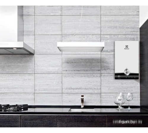 Проточный электрический водонагреватель Electrolux NPX 8 Flow Active 2.0