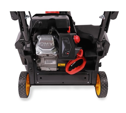 Снегоуборщик бензиновый Champion ST246