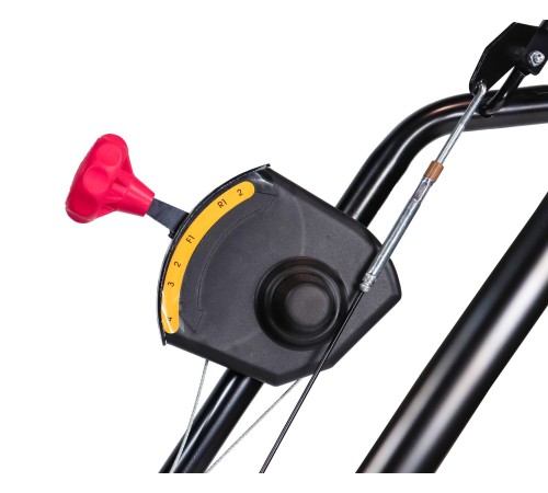 Снегоуборщик бензиновый Champion ST556