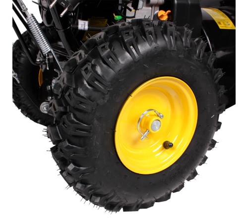 Снегоуборщик бензиновый Champion ST662E