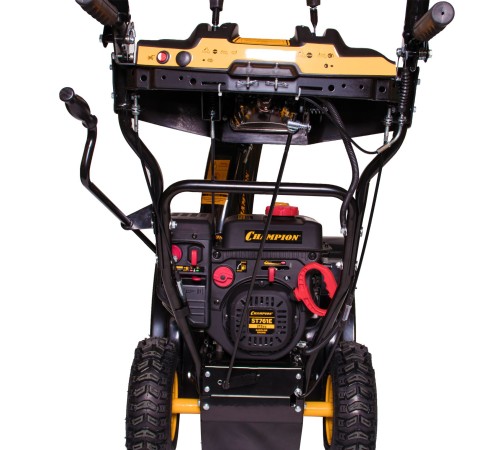 Снегоуборщик бензиновый Champion ST761E