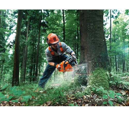 Бензопила Husqvarna 555