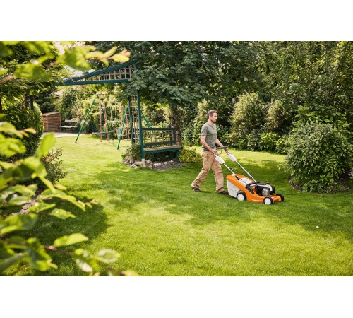 Газонокосилка STIHL RM 443